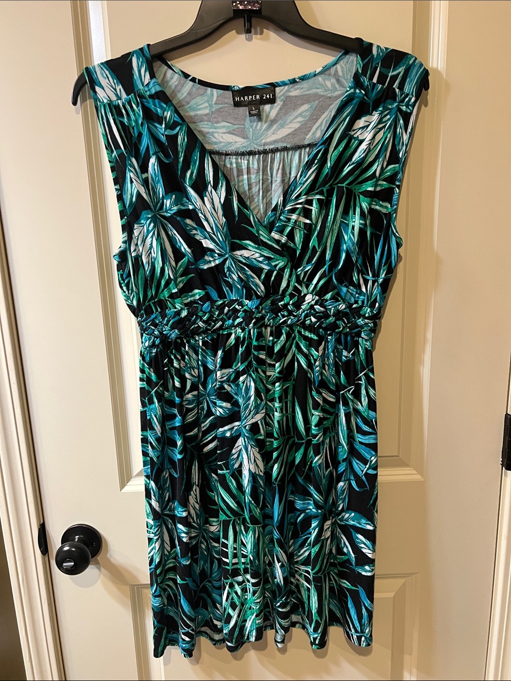 Harper 241 Green & Teal Leaf-Print Sleeveless Dress H207